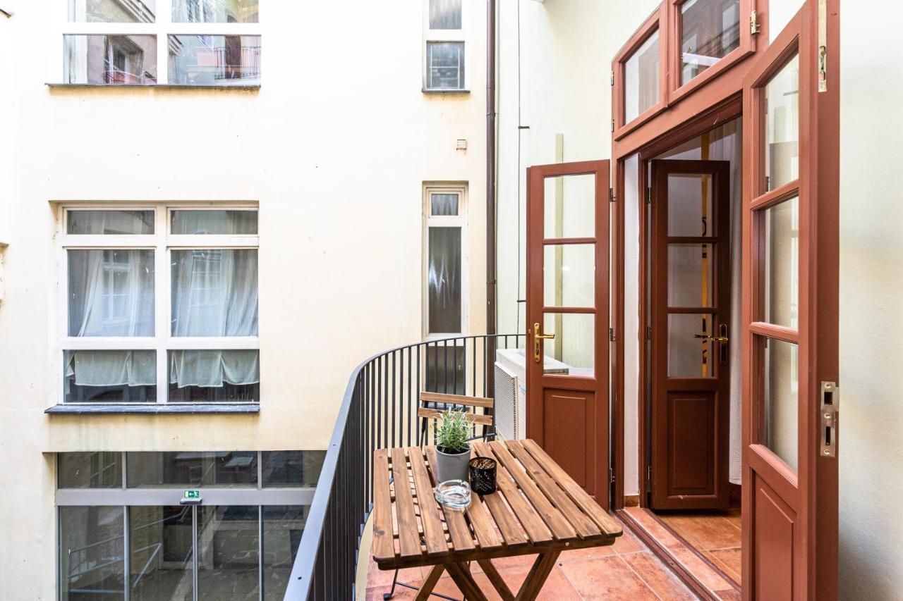 Charles Apartments In Old Town Prague Exterior photo