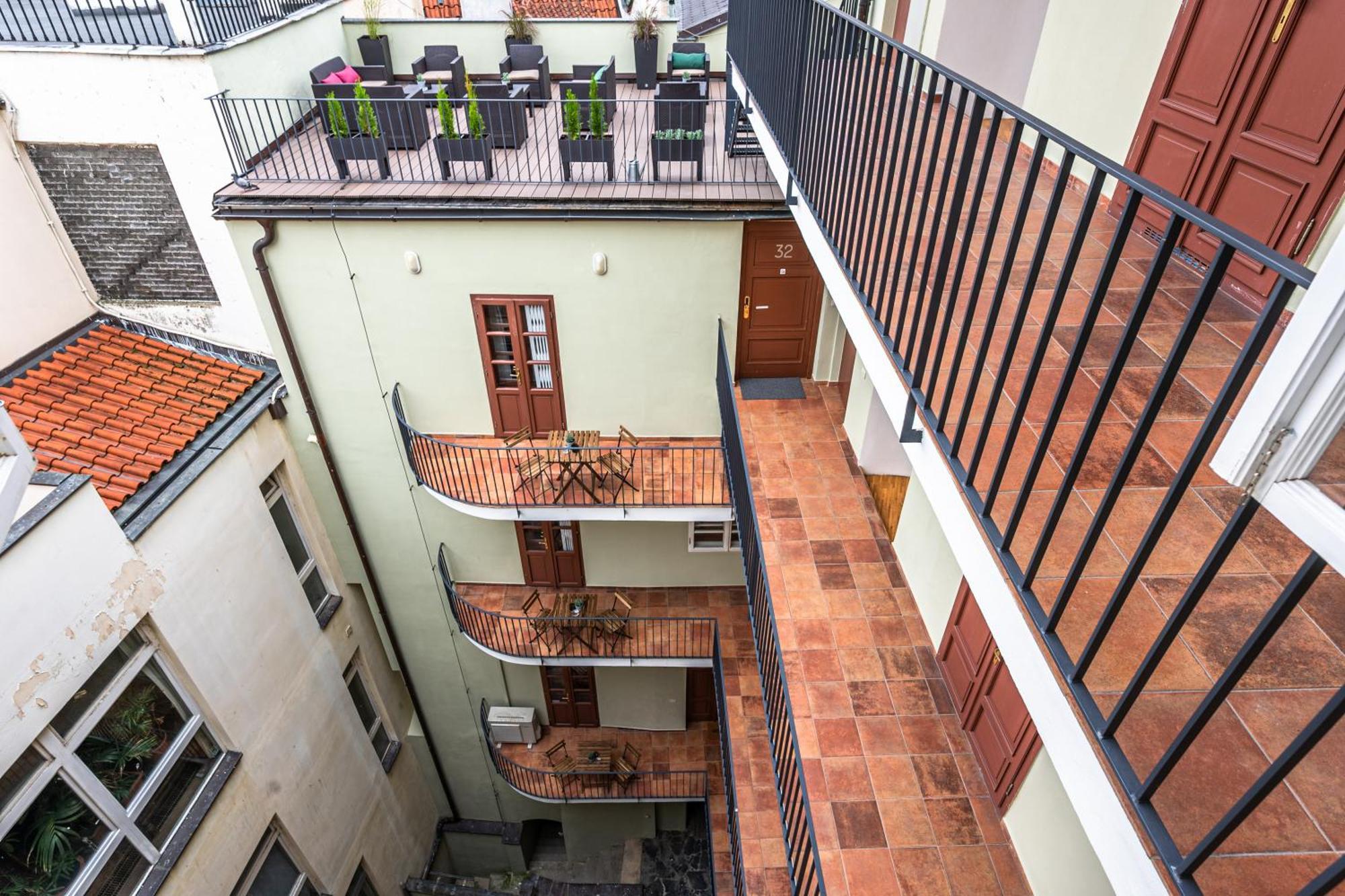 Charles Apartments In Old Town Prague Exterior photo